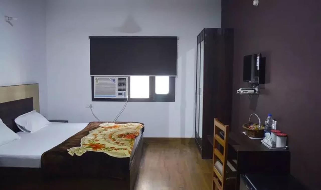 Hotel Mehra Inn Amritsar Zewnętrze zdjęcie