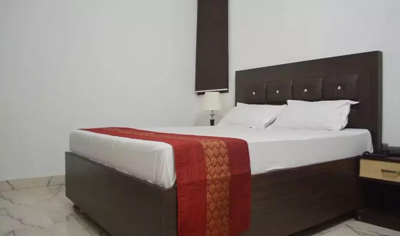 Hotel Mehra Inn Amritsar Zewnętrze zdjęcie
