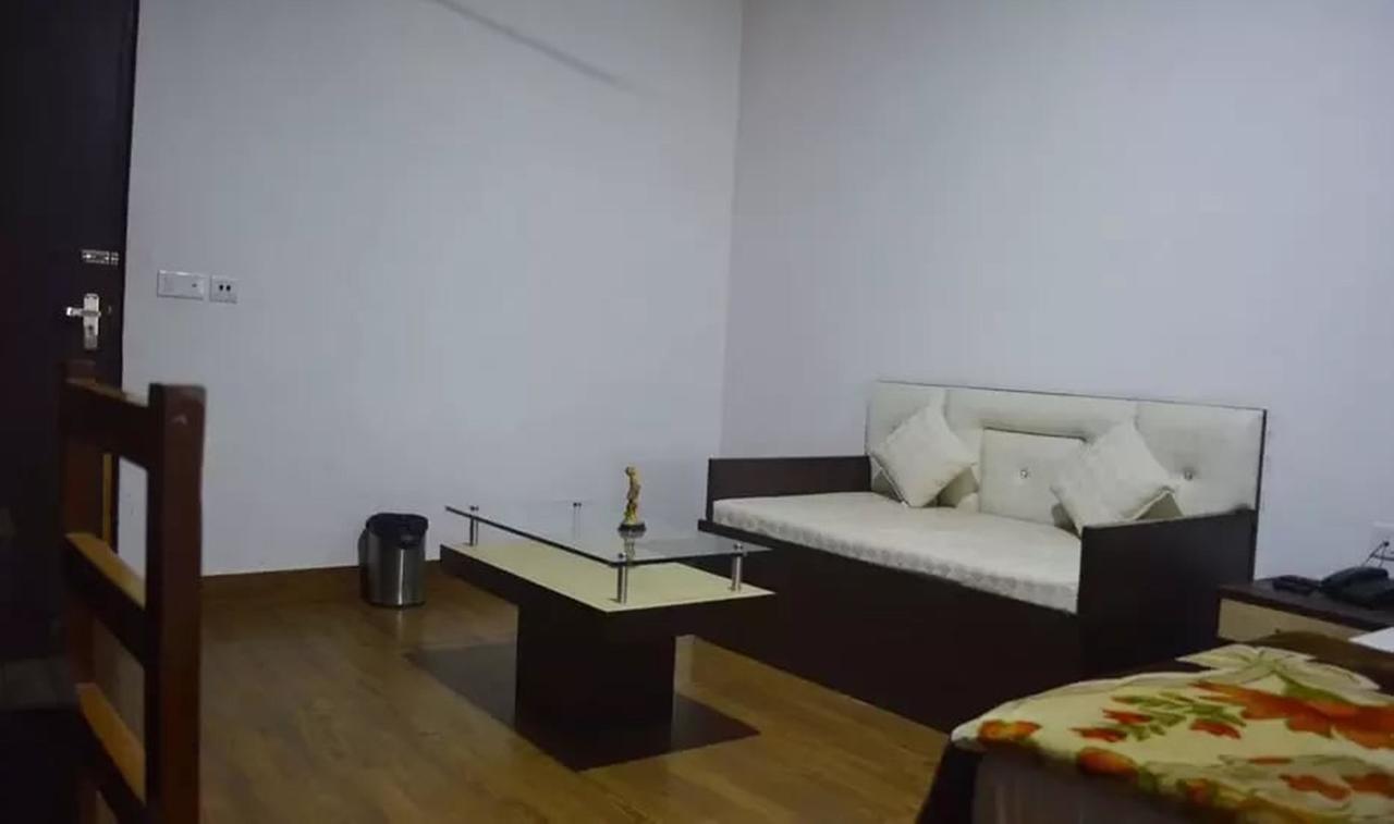 Hotel Mehra Inn Amritsar Zewnętrze zdjęcie