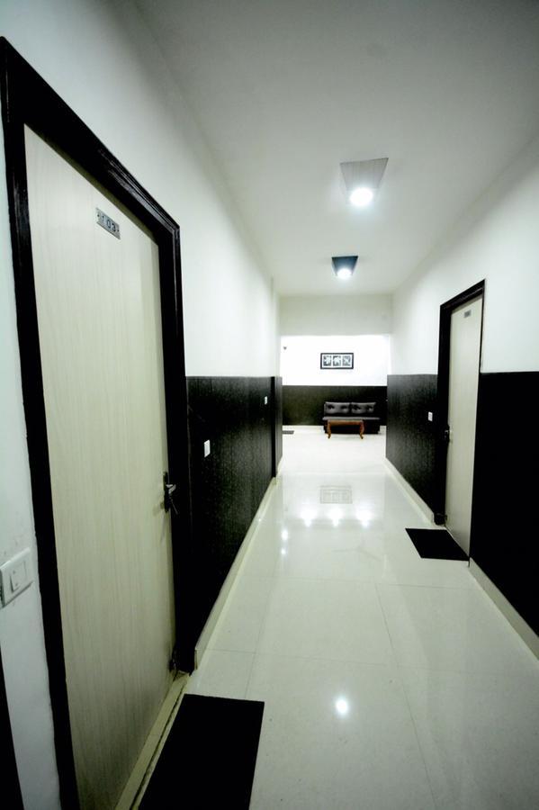 Hotel Mehra Inn Amritsar Zewnętrze zdjęcie