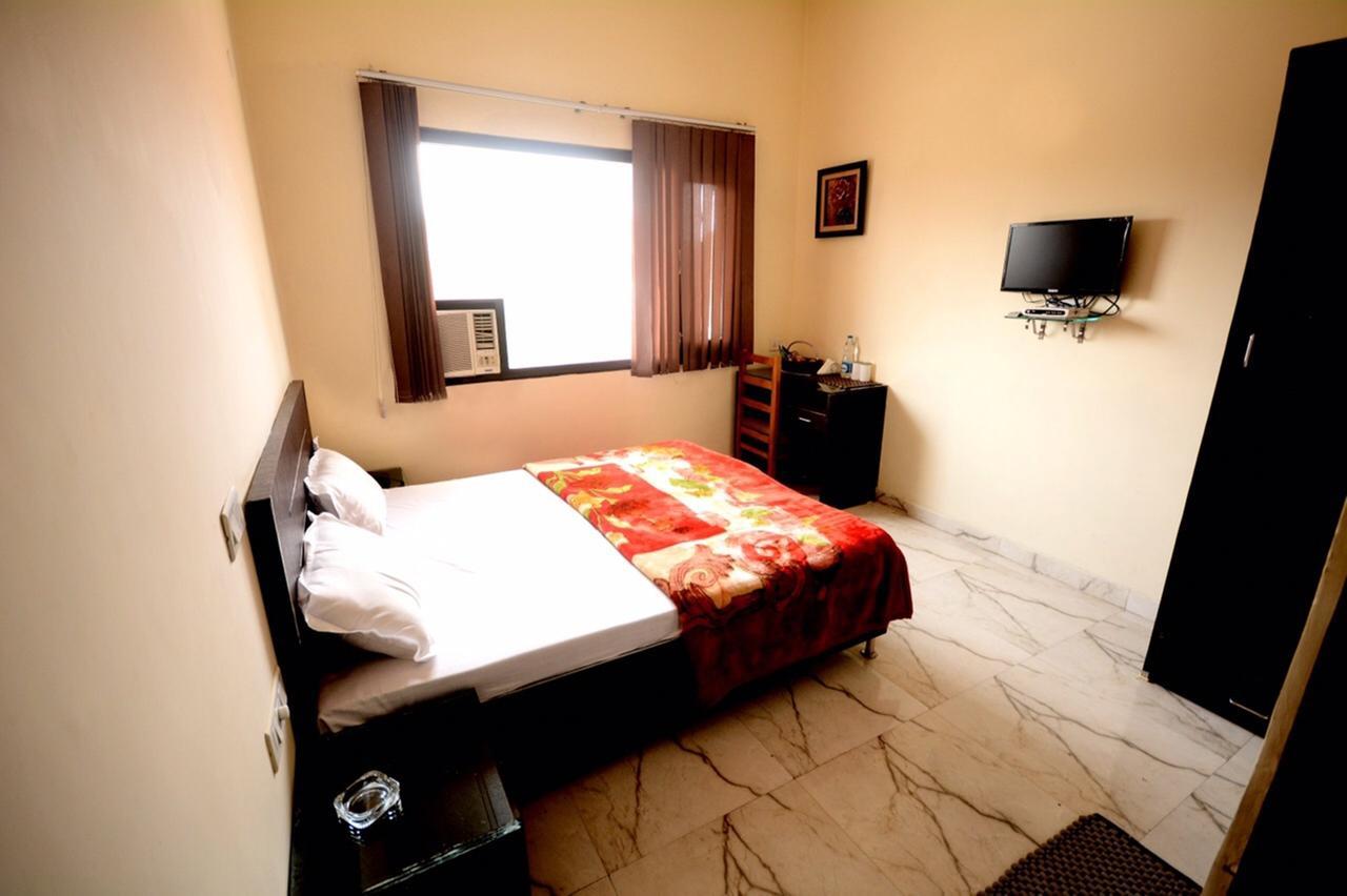 Hotel Mehra Inn Amritsar Zewnętrze zdjęcie